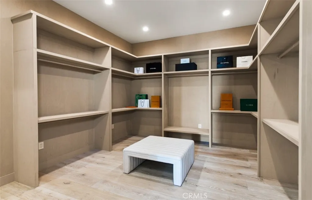 1210 Kings Rd, Newport Beach, California 92663 home-pic-33